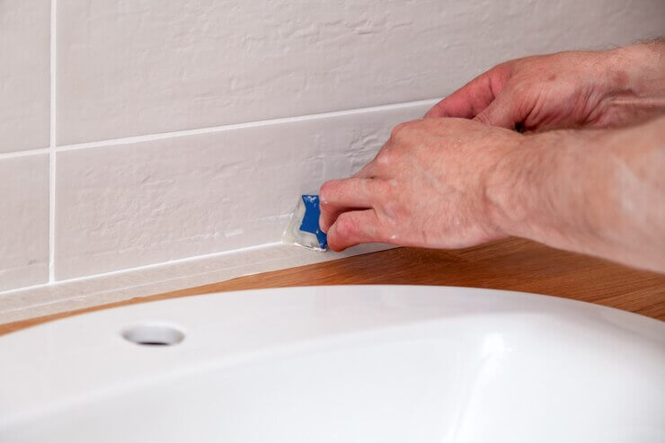 Professional Plumber on Tile Grout and Tile Sealant